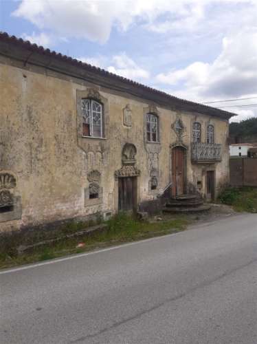 Moradia para Restaurar T7 Venda em Beijós,Carregal do Sal