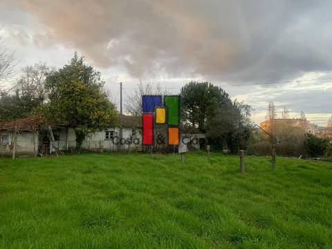 Moradia Devoluta T2 Venda em Viseu,Viseu