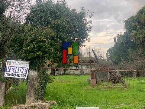 Moradia Devoluta T2 Venda em Viseu,Viseu