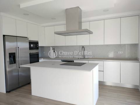 Moradia em Banda T3+2 Venda em Orgens,Viseu