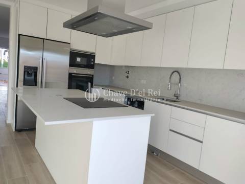 Moradia em Banda T3+2 Venda em Orgens,Viseu