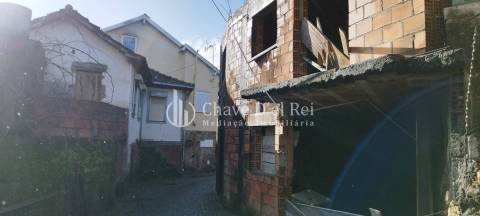 Moradia para Restaurar T1 Venda em São Cipriano e Vil de Souto,Viseu