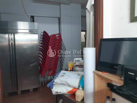 Loja  Venda em Abraveses,Viseu