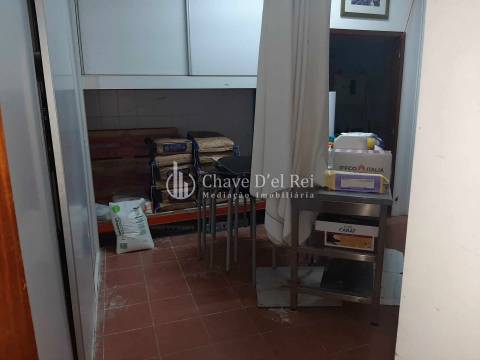 Loja  Venda em Abraveses,Viseu