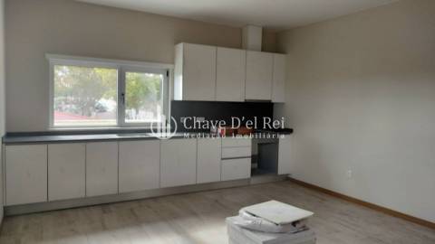 Apartamento T1+1 Venda em Cavernães,Viseu