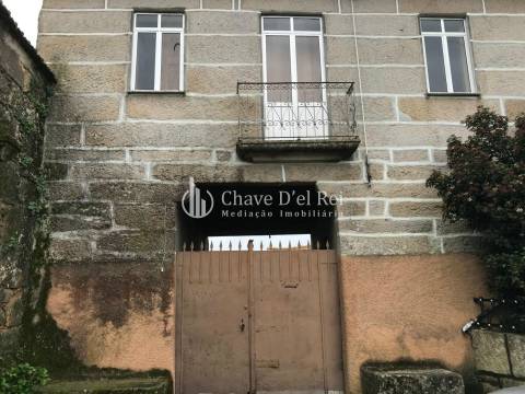 Moradia Geminada T3 Venda em Espinho,Mangualde