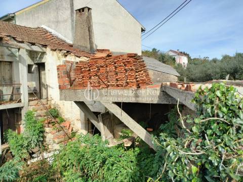 Moradia Geminada T2 Venda em Mundão,Viseu