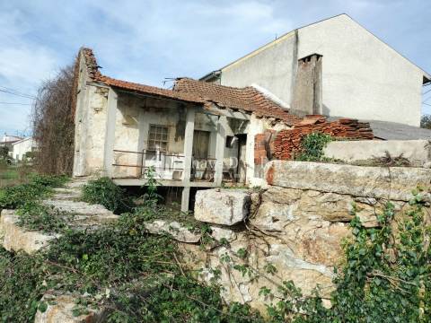 Moradia Geminada T2 Venda em Mundão,Viseu
