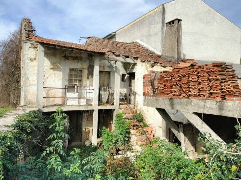 Moradia Geminada T2 Venda em Mundão,Viseu