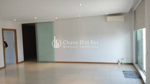 Apartamento T4 Venda em Viseu,Viseu