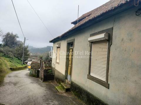 Moradia em Banda T4 Venda em São Cipriano e Vil de Souto,Viseu