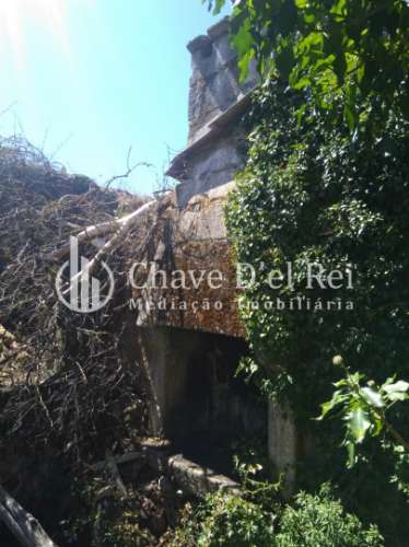 Moradia para Restaurar T5 Venda em Santos Evos,Viseu