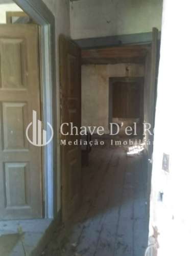 Moradia para Restaurar T5 Venda em Santos Evos,Viseu