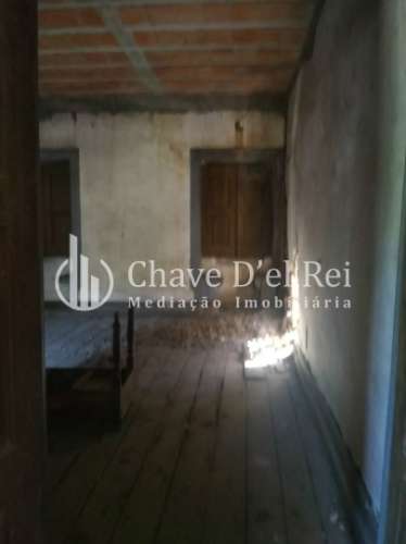 Moradia para Restaurar T5 Venda em Santos Evos,Viseu