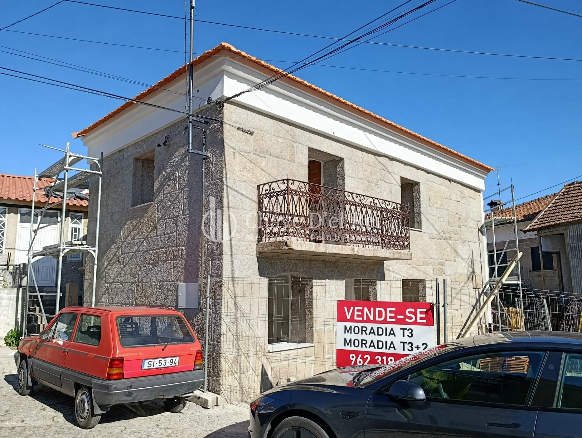 Moradia Geminada T3 Venda em São João de Lourosa,Viseu