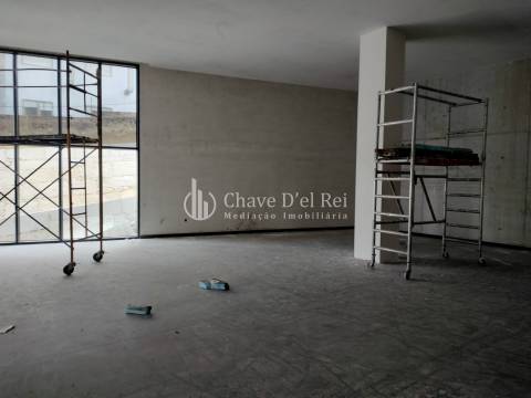 Loja  Venda em Repeses e São Salvador,Viseu