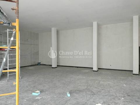 Loja  Venda em Repeses e São Salvador,Viseu