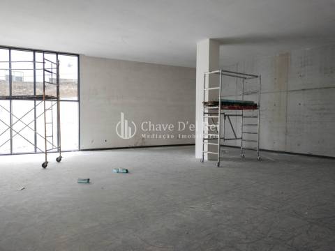 Loja  Venda em Repeses e São Salvador,Viseu