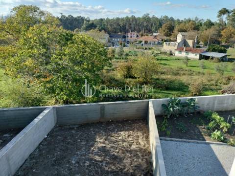 Moradia em Banda T3 Venda em Campo,Viseu