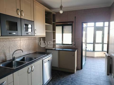 Apartamento T2 Venda em Repeses e São Salvador,Viseu