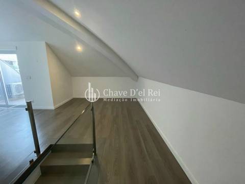 Apartamento T1+1 DUPLEX Arrendamento em Viseu,Viseu
