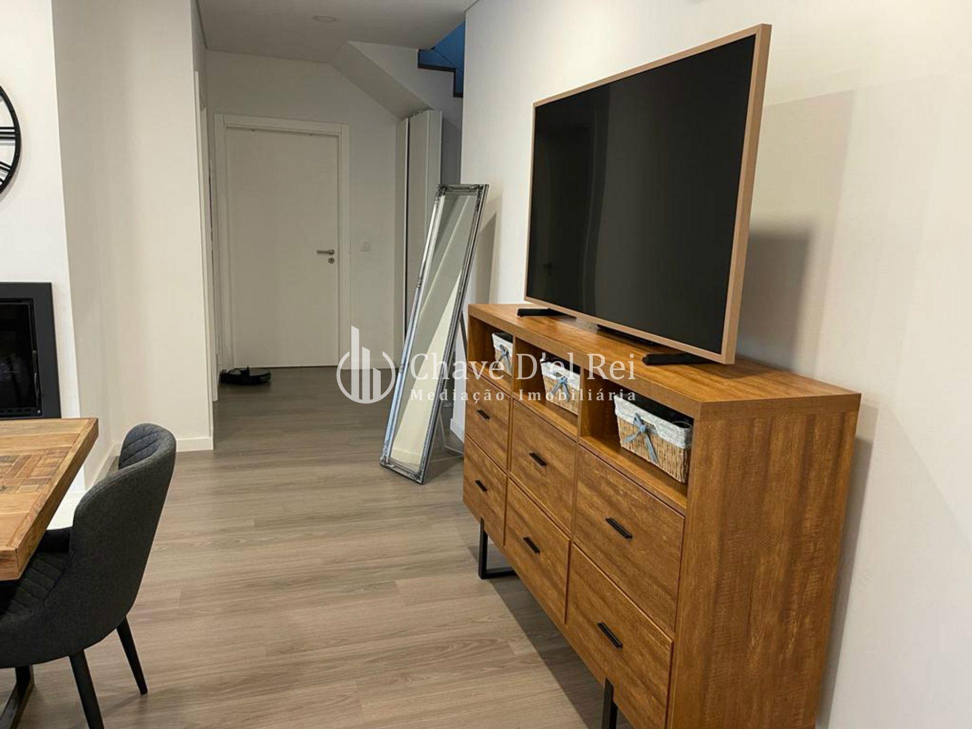Apartamento T1+1 DUPLEX Arrendamento em Viseu,Viseu