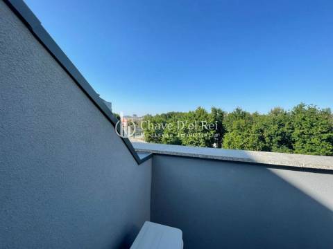 Apartamento T1+1 DUPLEX Arrendamento em Viseu,Viseu