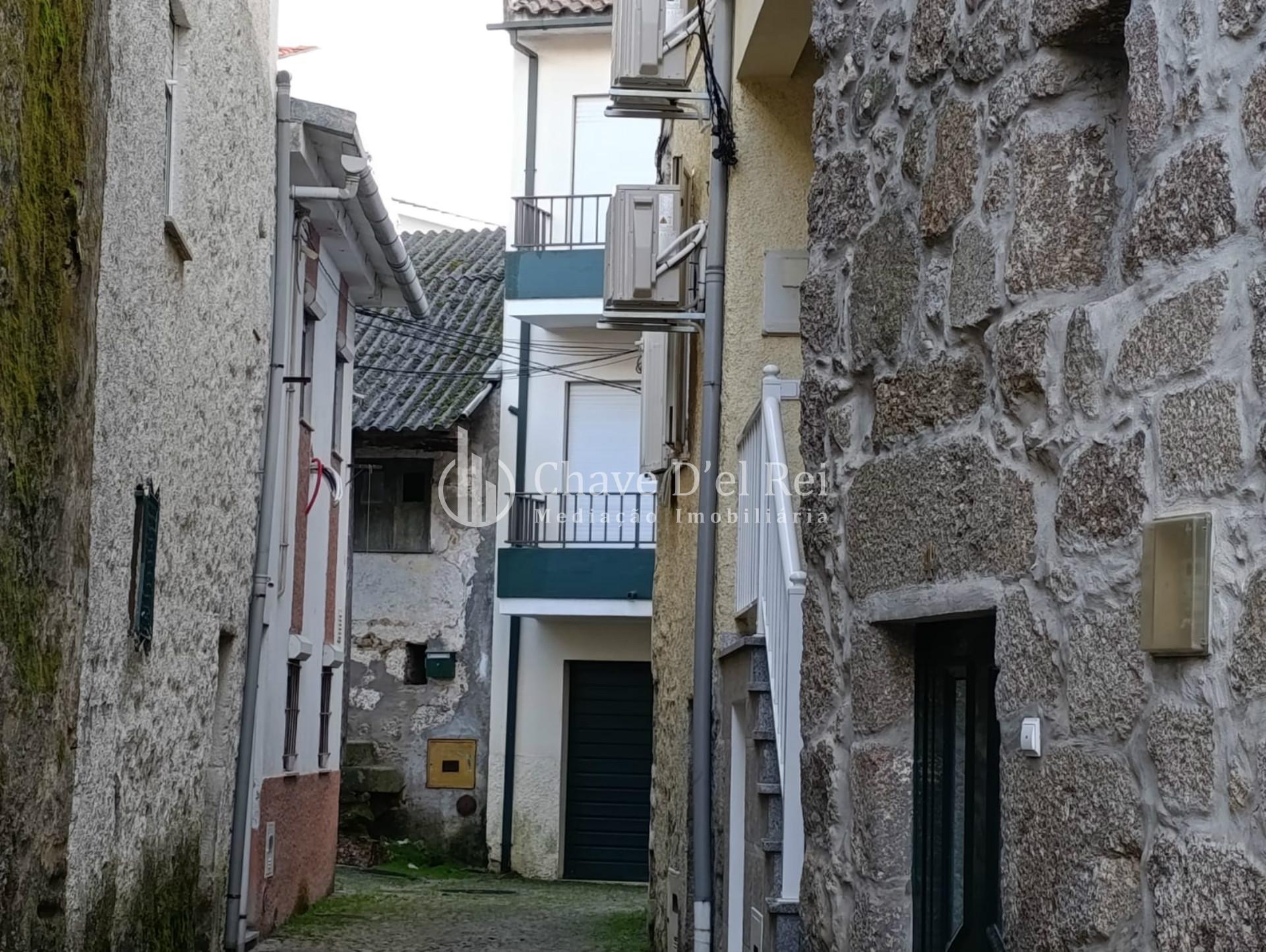 Andar Moradia T1 Venda em Repeses e São Salvador,Viseu