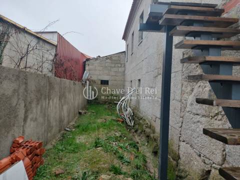 Moradia em Banda T4 Venda em Silgueiros,Viseu