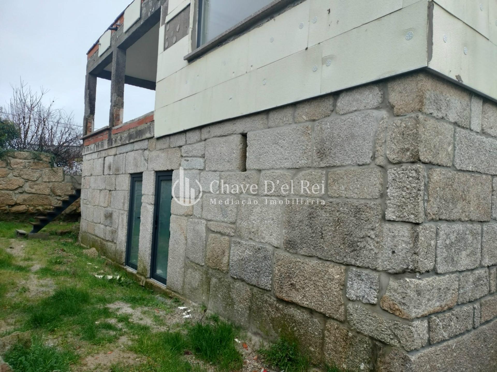 Moradia em Banda T4 Venda em Silgueiros,Viseu