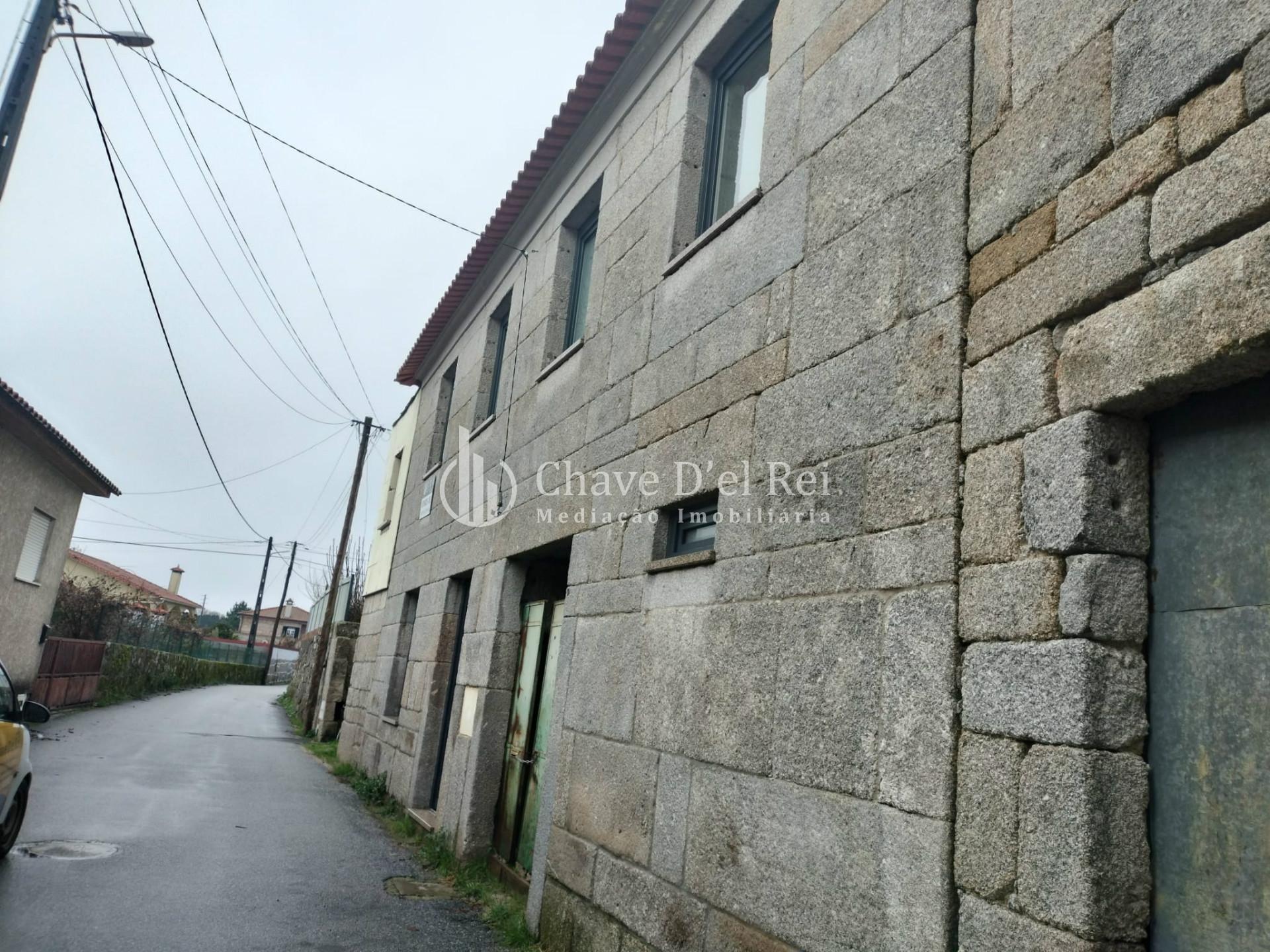 Moradia em Banda T4 Venda em Silgueiros,Viseu