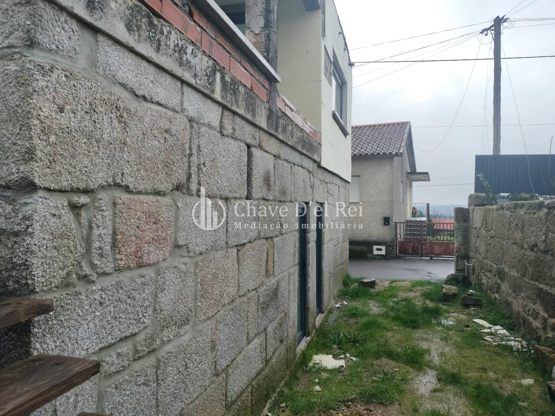 Moradia em Banda T4 Venda em Silgueiros,Viseu