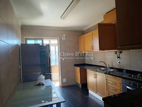 Apartamento T3 Venda em Viseu,Viseu