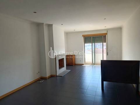Apartamento T3 Venda em Viseu,Viseu