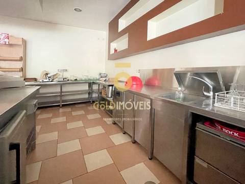 Loja  Venda em Alpendorada, Várzea e Torrão,Marco de Canaveses