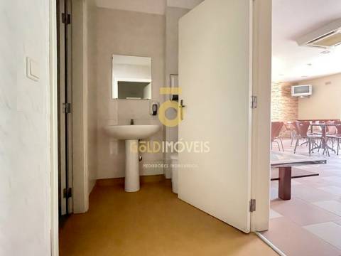 Loja  Venda em Alpendorada, Várzea e Torrão,Marco de Canaveses