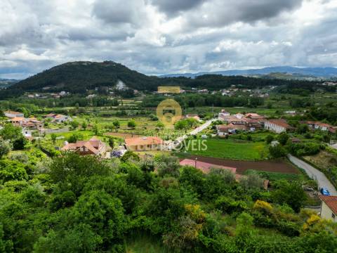 Moradia T2 para restaurar em Sá, Santa Maria de Sardoura,  Castelo de Paiva