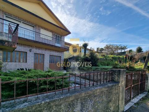 Moradia Isolada T5 Venda em Milheirós de Poiares,Santa Maria da Feira