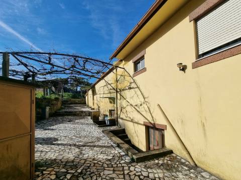 Moradia Isolada T5 Venda em Milheirós de Poiares,Santa Maria da Feira