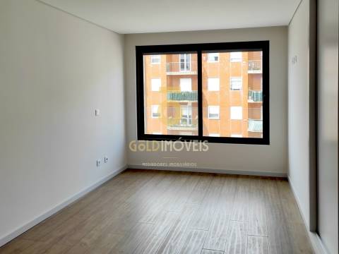 Apartamento T3 Venda em Cedofeita, Santo Ildefonso, Sé, Miragaia, São Nicolau e Vitória,Porto