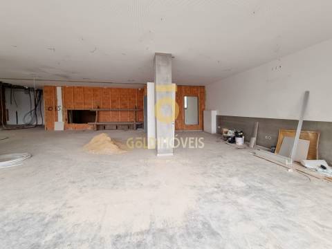 Loja  Venda em Santa Maria da Feira, Travanca, Sanfins e Espargo,Santa Maria da Feira