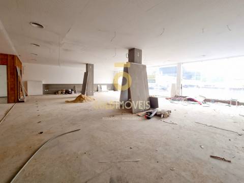 Loja  Venda em Santa Maria da Feira, Travanca, Sanfins e Espargo,Santa Maria da Feira