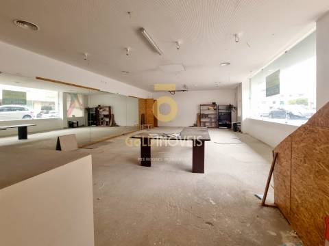 Loja  Venda em Santa Maria da Feira, Travanca, Sanfins e Espargo,Santa Maria da Feira