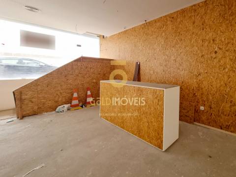 Loja  Venda em Santa Maria da Feira, Travanca, Sanfins e Espargo,Santa Maria da Feira