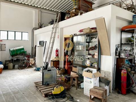 Armazém  Venda em Santa Maria de Sardoura,Castelo de Paiva