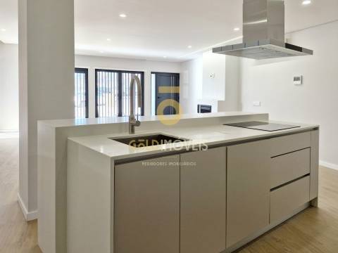 Apartamento T2+1 Venda em Oliveira de Azeméis, Santiago de Riba-Ul, Ul, Macinhata da Seixa e Madail,Oliveira de Azeméis