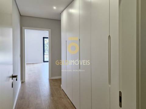 Apartamento T2+1 Venda em Oliveira de Azeméis, Santiago de Riba-Ul, Ul, Macinhata da Seixa e Madail,Oliveira de Azeméis