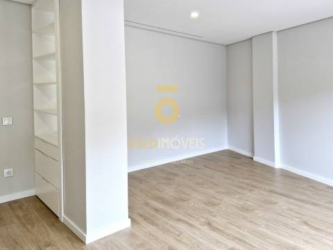 Apartamento T2+1 Venda em Oliveira de Azeméis, Santiago de Riba-Ul, Ul, Macinhata da Seixa e Madail,Oliveira de Azeméis