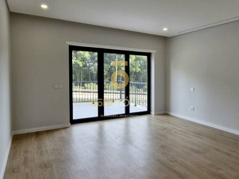 Apartamento T2+1 Venda em Oliveira de Azeméis, Santiago de Riba-Ul, Ul, Macinhata da Seixa e Madail,Oliveira de Azeméis