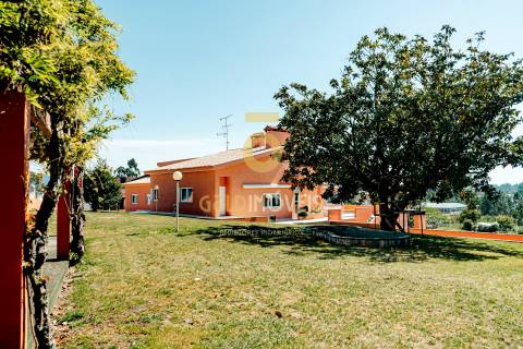 Quinta T4 Venda em Nogueira do Cravo e Pindelo,Oliveira de Azeméis